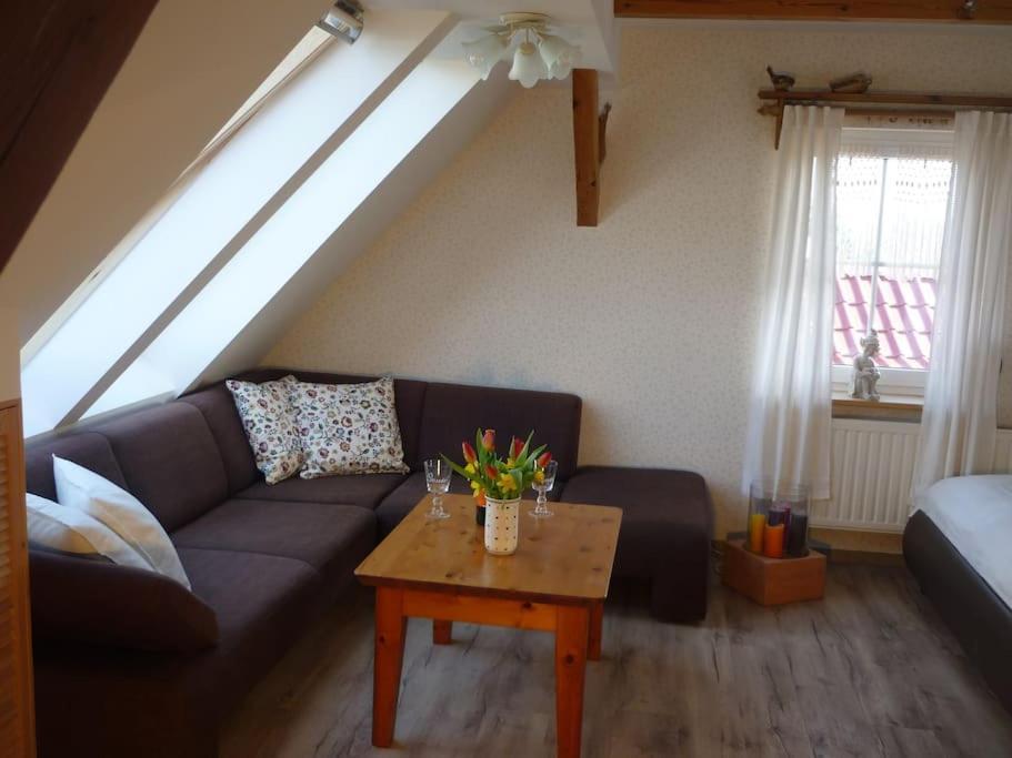 Erpelhaus Apartamento Utzberg Exterior foto