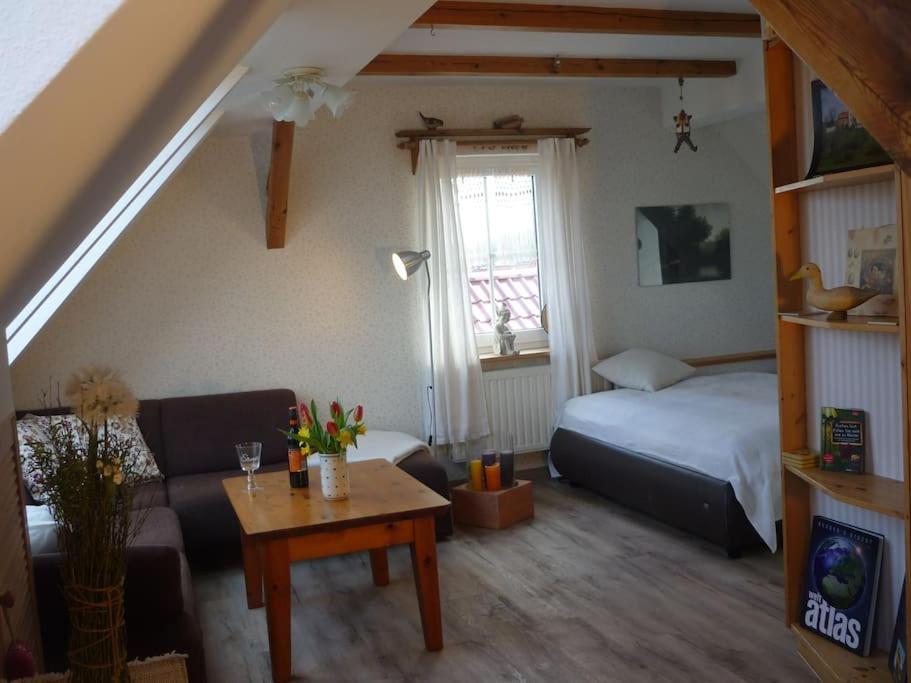 Erpelhaus Apartamento Utzberg Exterior foto